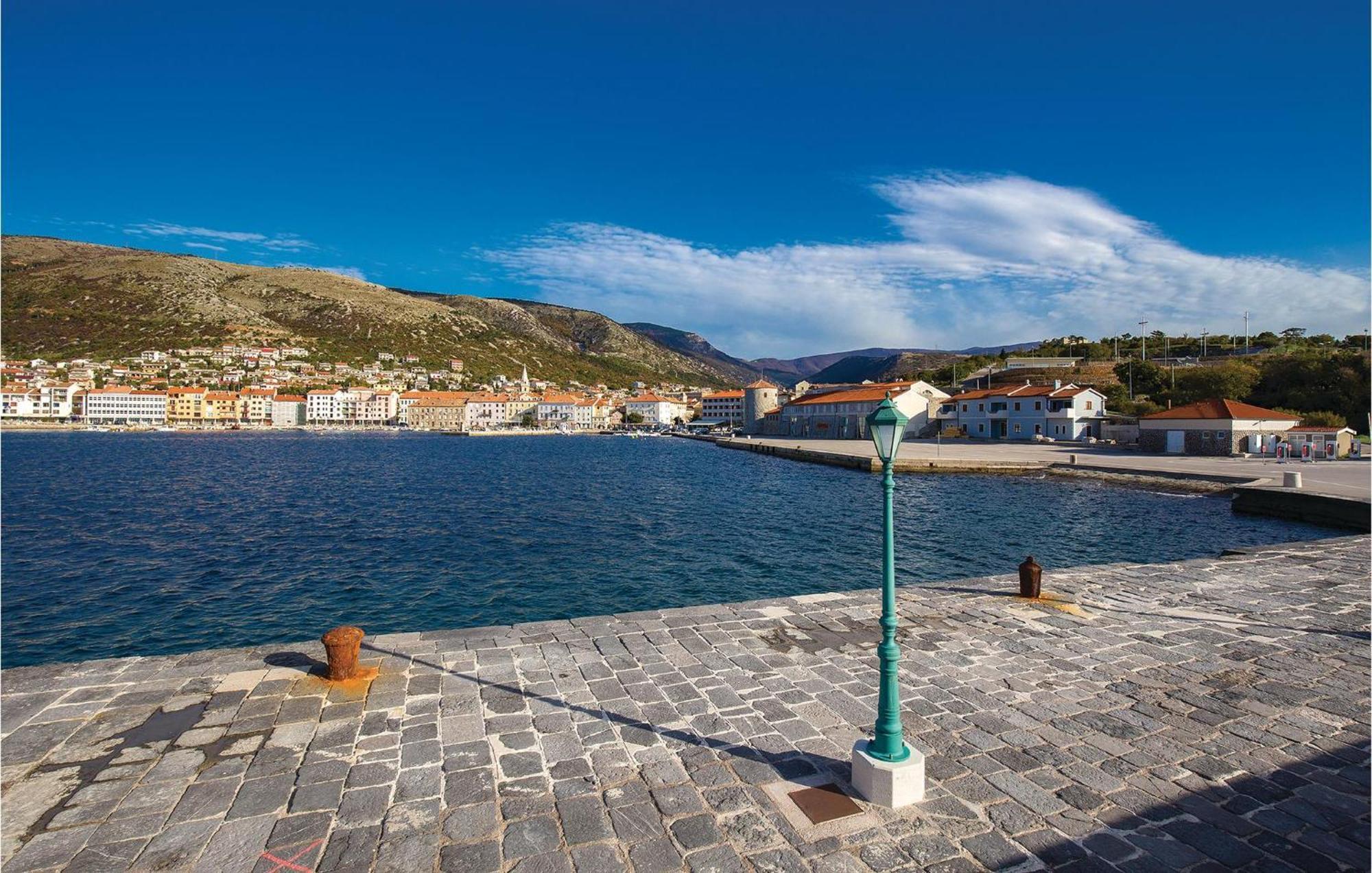 Awesome Apartment In Senj With Wifi Luaran gambar