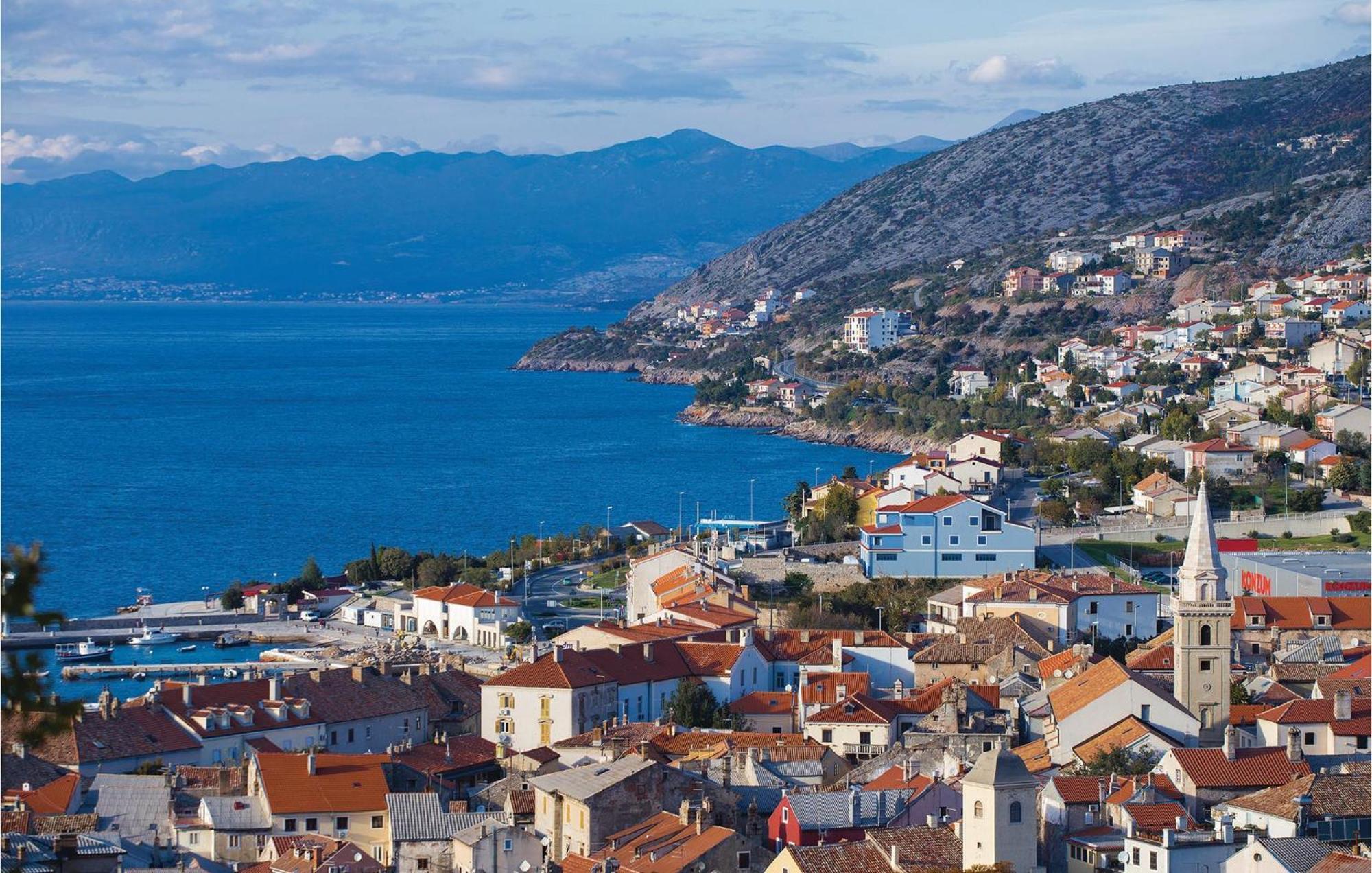 Awesome Apartment In Senj With Wifi Luaran gambar